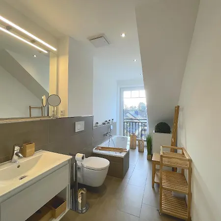 Smuk - Luxus Dachgeschoss Lejlighed