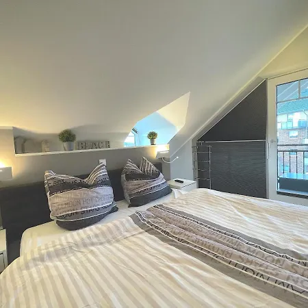 Smuk - Luxus Dachgeschoss * 韦斯特兰