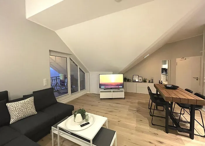 Smuk - Luxus Dachgeschoss 아파트 베스터란트